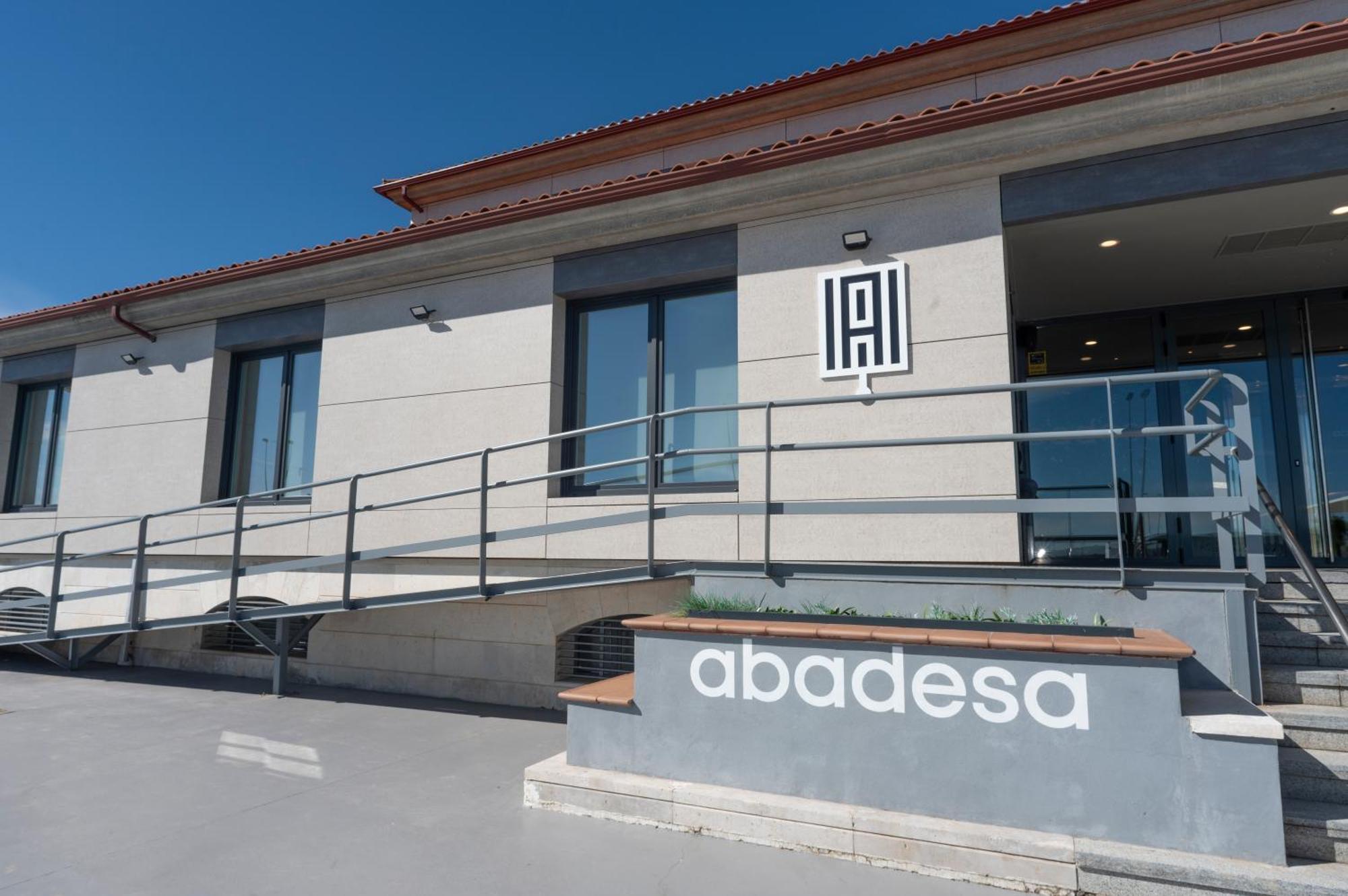 Restaurante Hotel Abadesa Villagonzalo Pedernales Extérieur photo